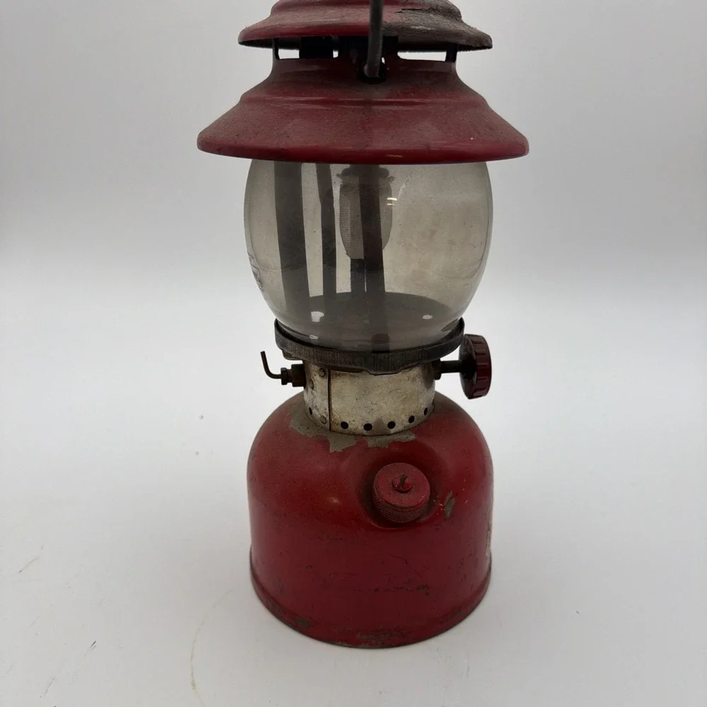 Coleman 200a red